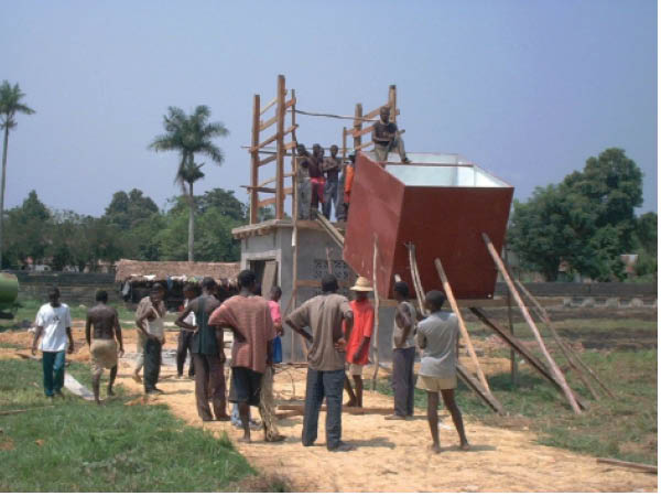 chateau%20d%27eau%20%20RD%20Congo.JPG