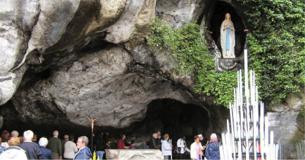 LOURDES2.jpg